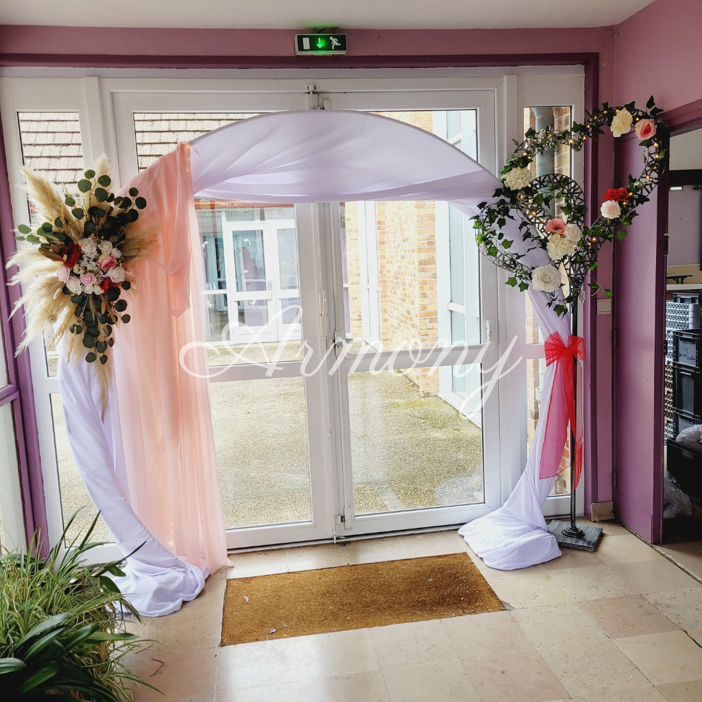 Location arche cérémonie mariage décorée fleurs pampa Oise